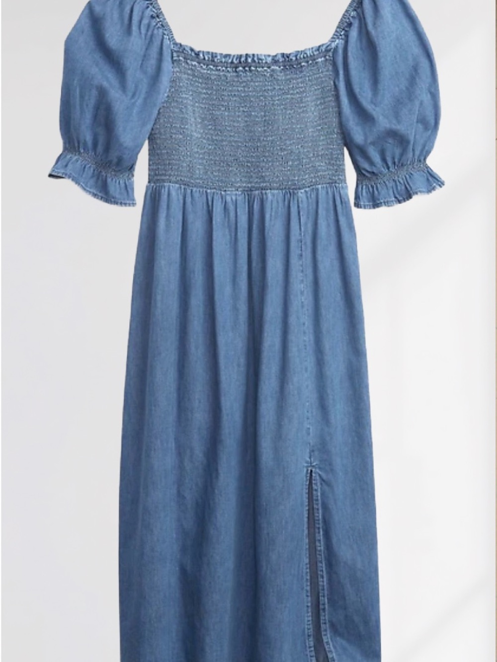 Gap Women’s Smocked Denim Midi Dress Size Medium